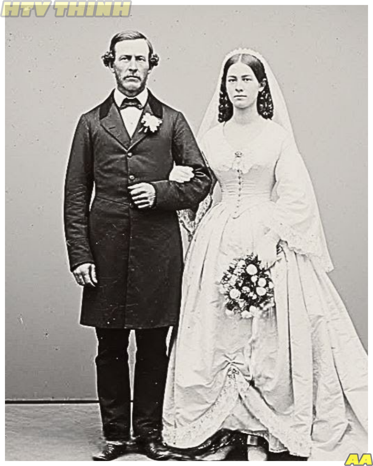 1852 Old wedding photograph found — And the experts turn pale when they zoom in !!!