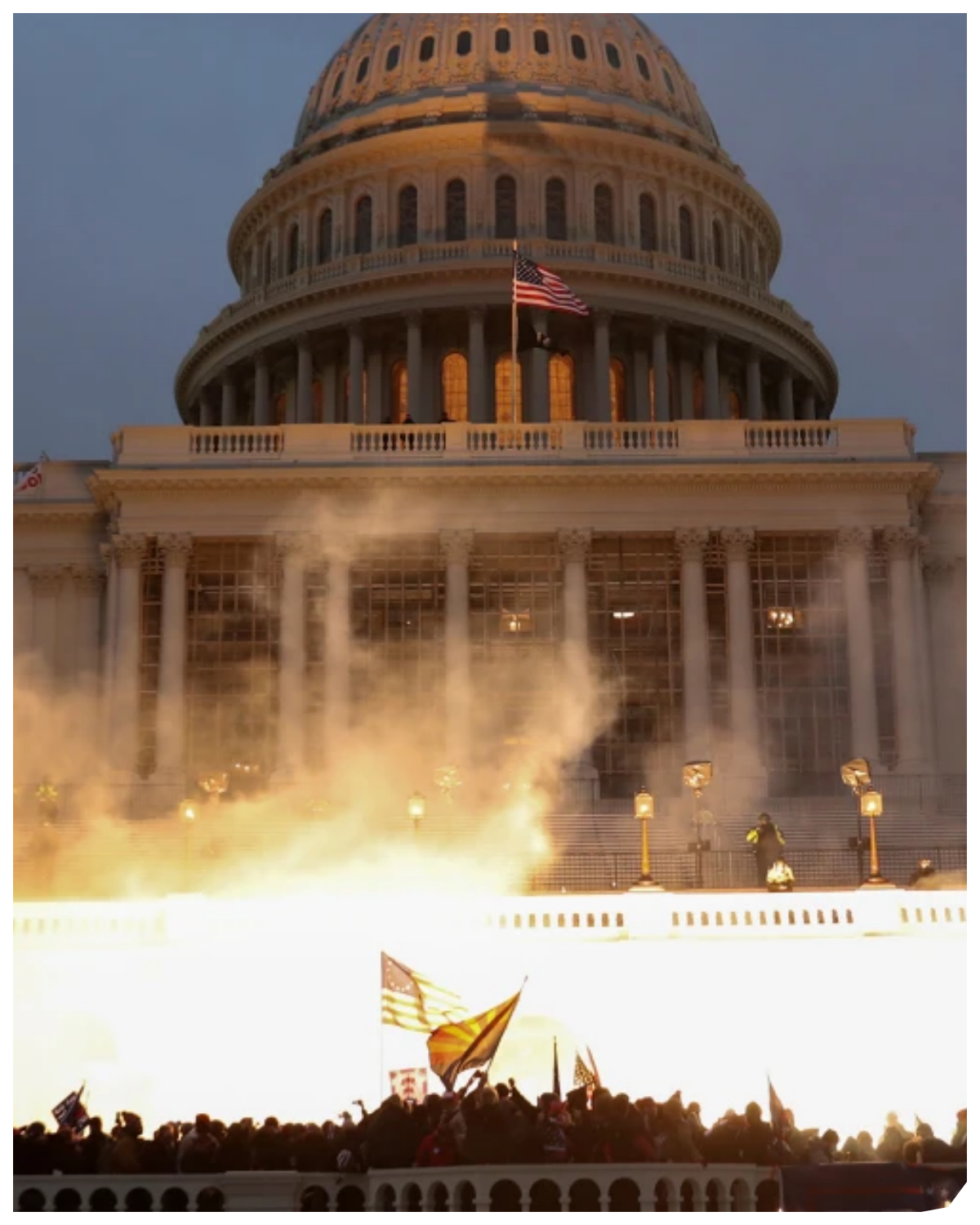 It just happened! The US capital was leveled to the ground! Look what happened!